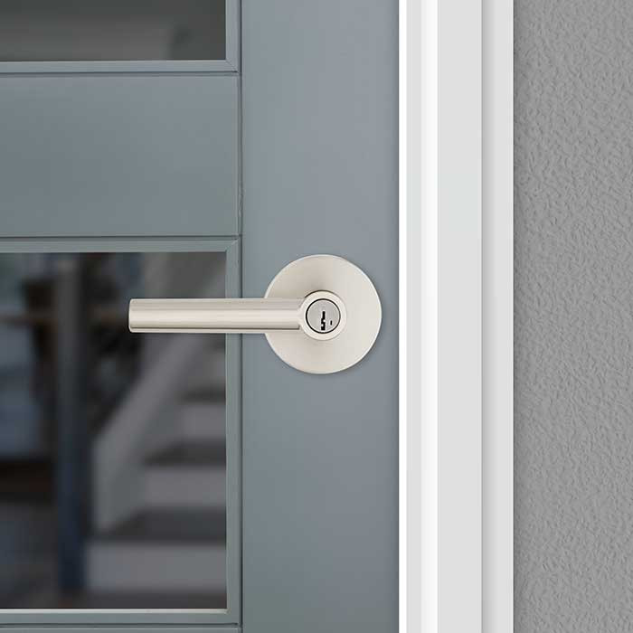Kwikset Milan Keyed Entry Lever Smartkey, Round Rose With 6-Way Adjustable Latch And Round Corner Strike, Satin Nickel