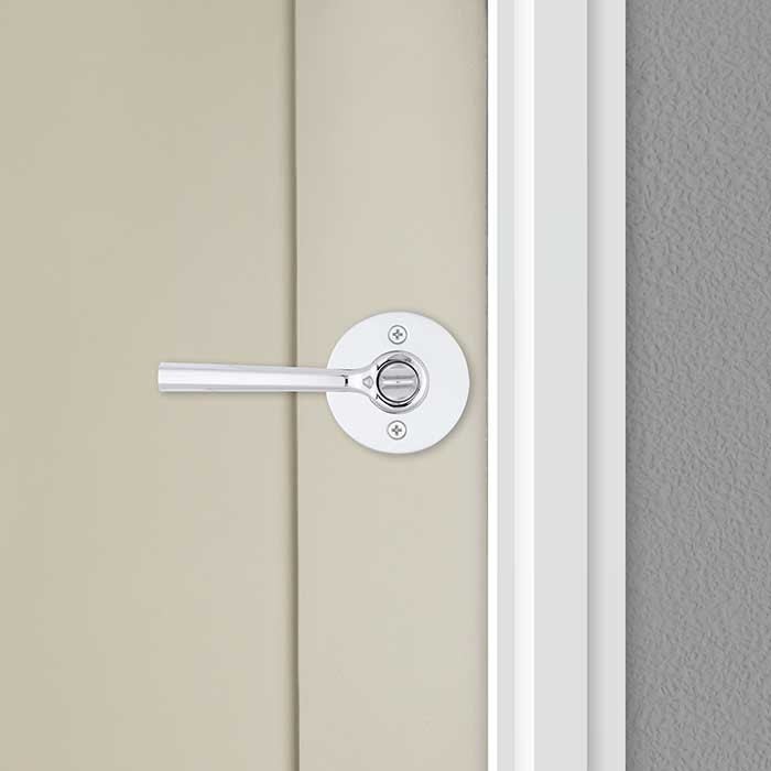 Kwikset Lisbon Keyed Entry Lever Smartkey, Round Rose With 6-Way Adjustable Latch And Round Corner Strike, Bright Polished Chrome