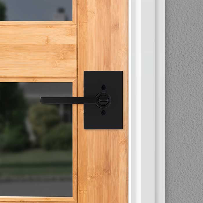 Kwikset Halifax Keyed Entry Lever Smartkey, San Clemente Rectangular Rose With 6-Way Adjustable Latch And Round Corner Strike, Matte Black