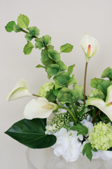 Zayah Vaseless Centerpiece