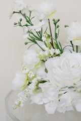 Audrey Vaseless Centerpiece