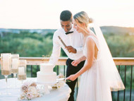 4 Ways to Enhance your Cake Table