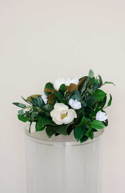 Shelbie Vaseless Centerpiece