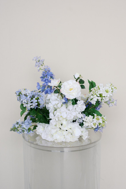 Millie Vaseless Centerpiece