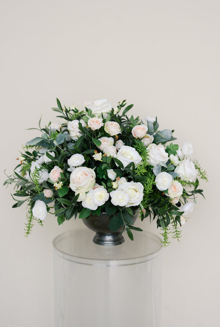 Olivia Grand Centerpiece