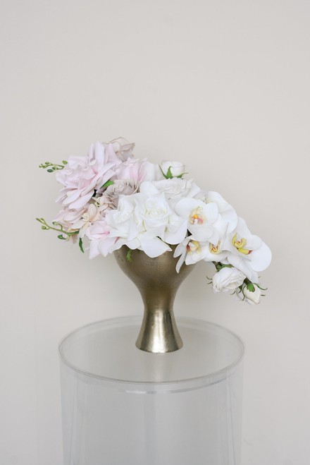 Wren Large Centerpiece