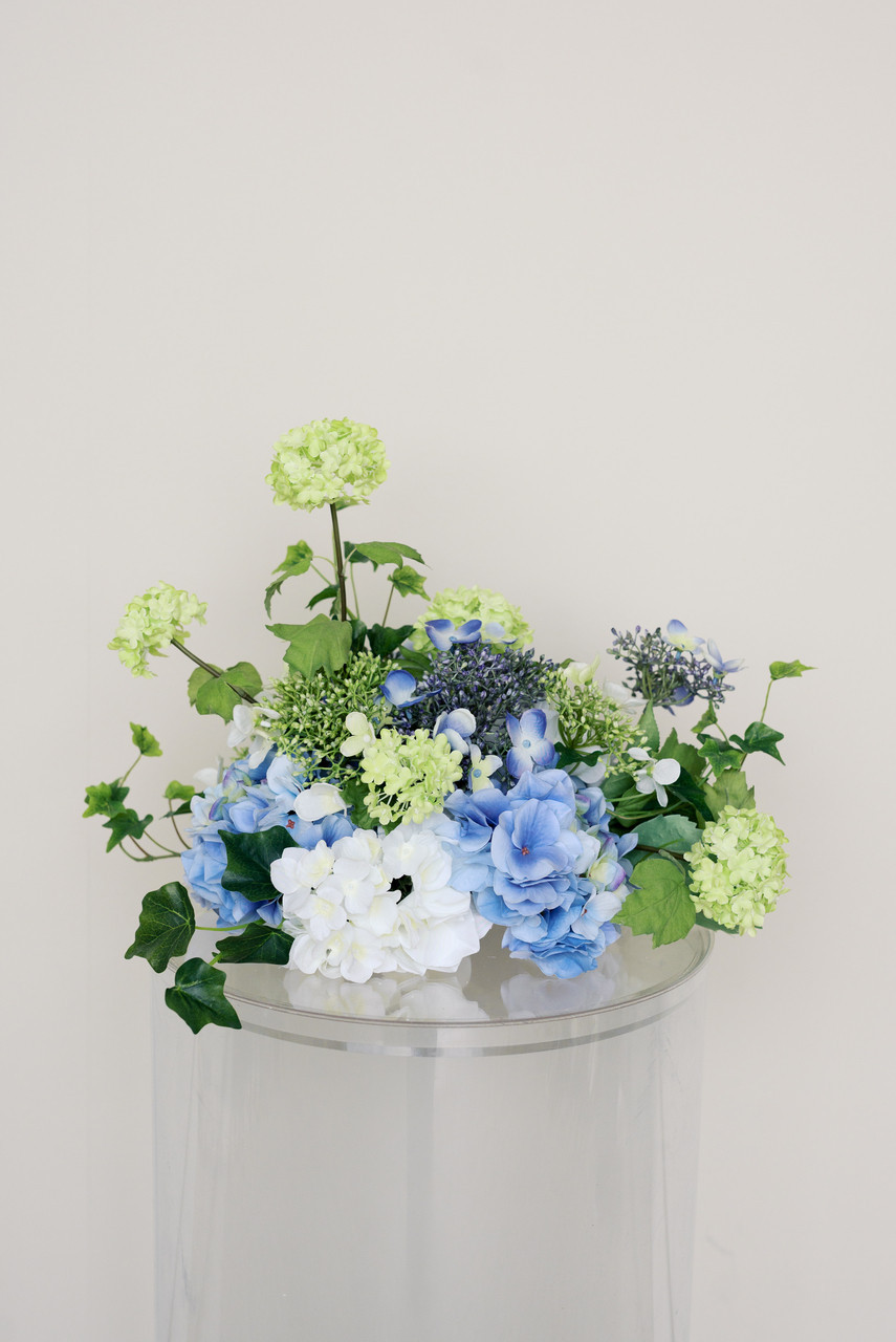 Bethany Vaseless Centerpiece