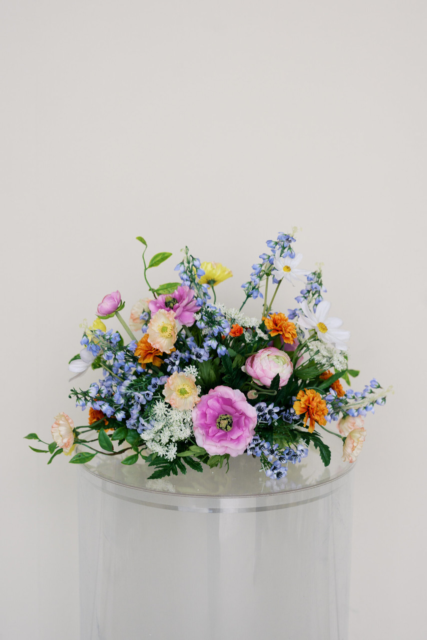 Kinsley Vaseless Centerpiece