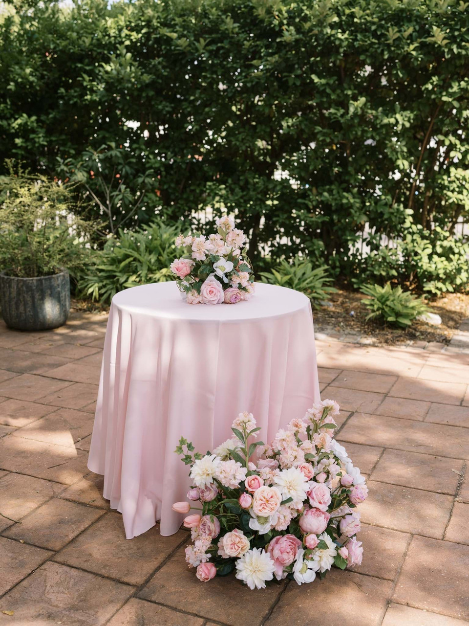 Charlotte Vaseless Centerpiece | Something Borrowed Blooms