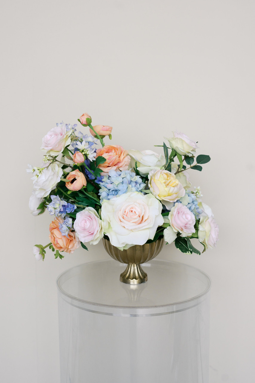 Kate Large Centerpiece