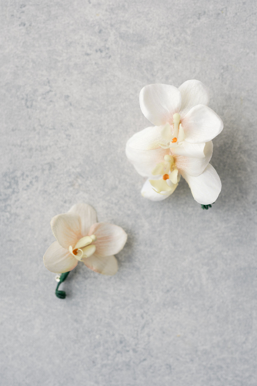 Wren Boutonniere (Double Orchid)