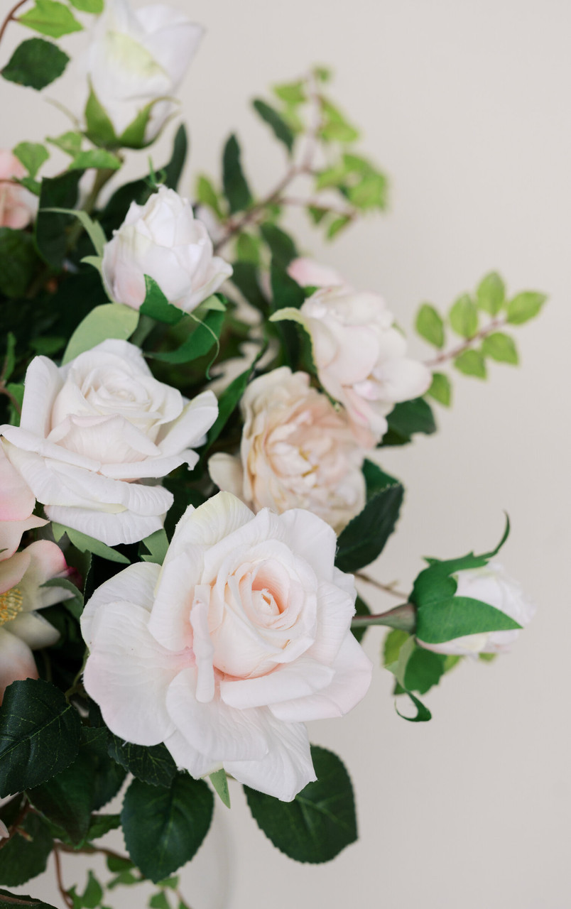 Eloise Grand Centerpiece