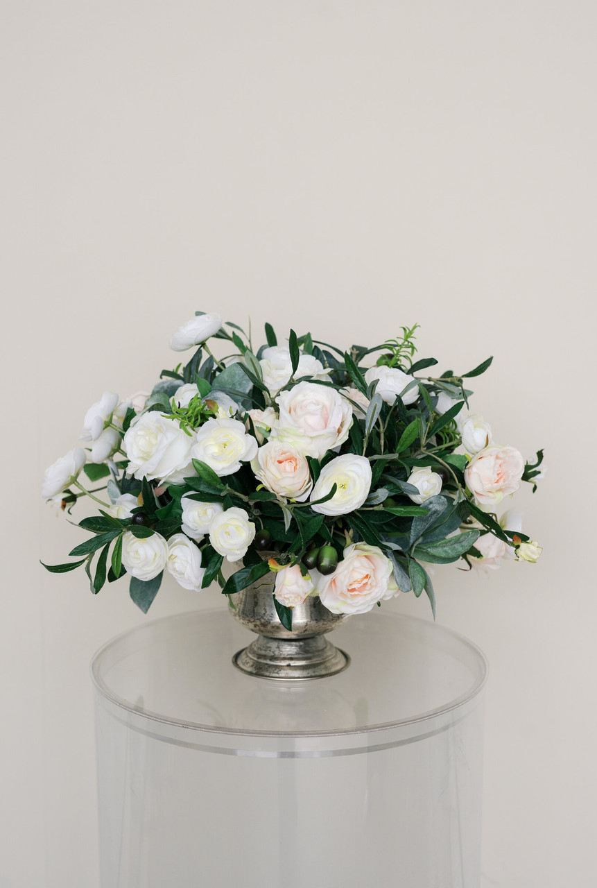 Olivia Large Centerpiece