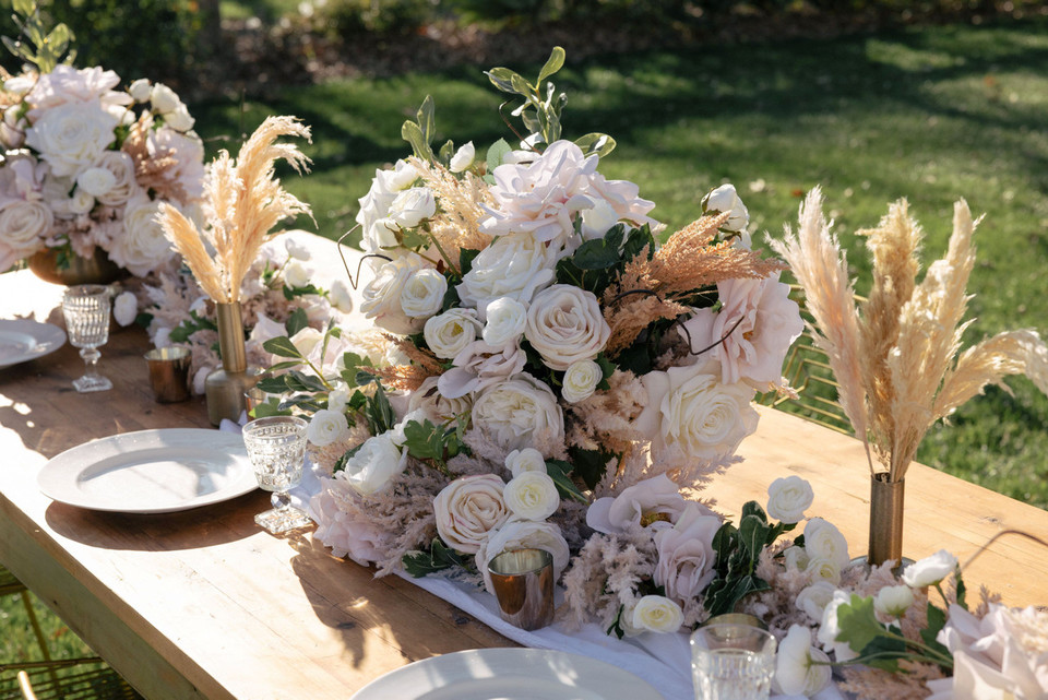 Bianca Grand Centerpiece