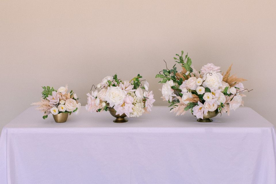 Bianca Large Centerpiece