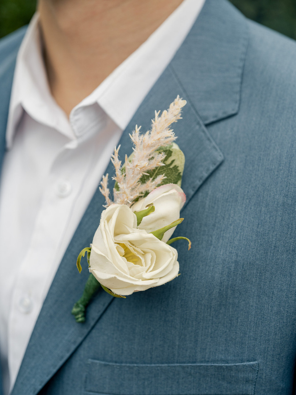 Bianca Boutonniere