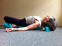 Yoga for Good Digestion — So You Can Keep Eating! (6 Eggs)