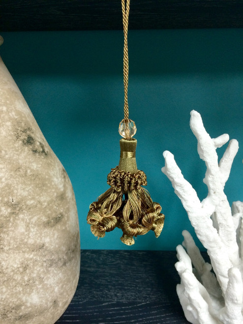 4" KEY TASSEL-11/17-7        LODEN GREEN & LIGHT BROWN