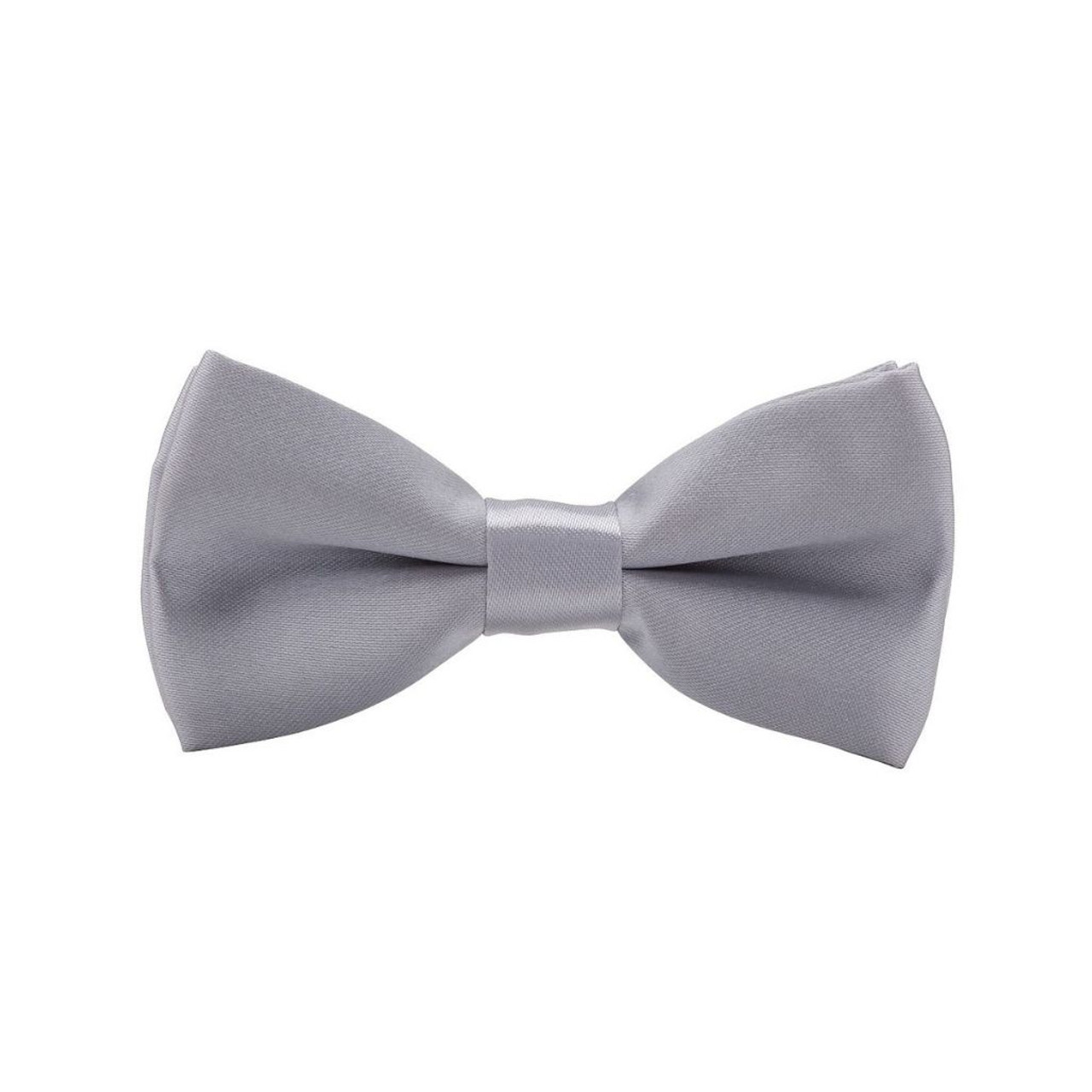 BOW TIE + POCKET SQUARE SET. Plain. Silver. Supplied with matching pocket square.