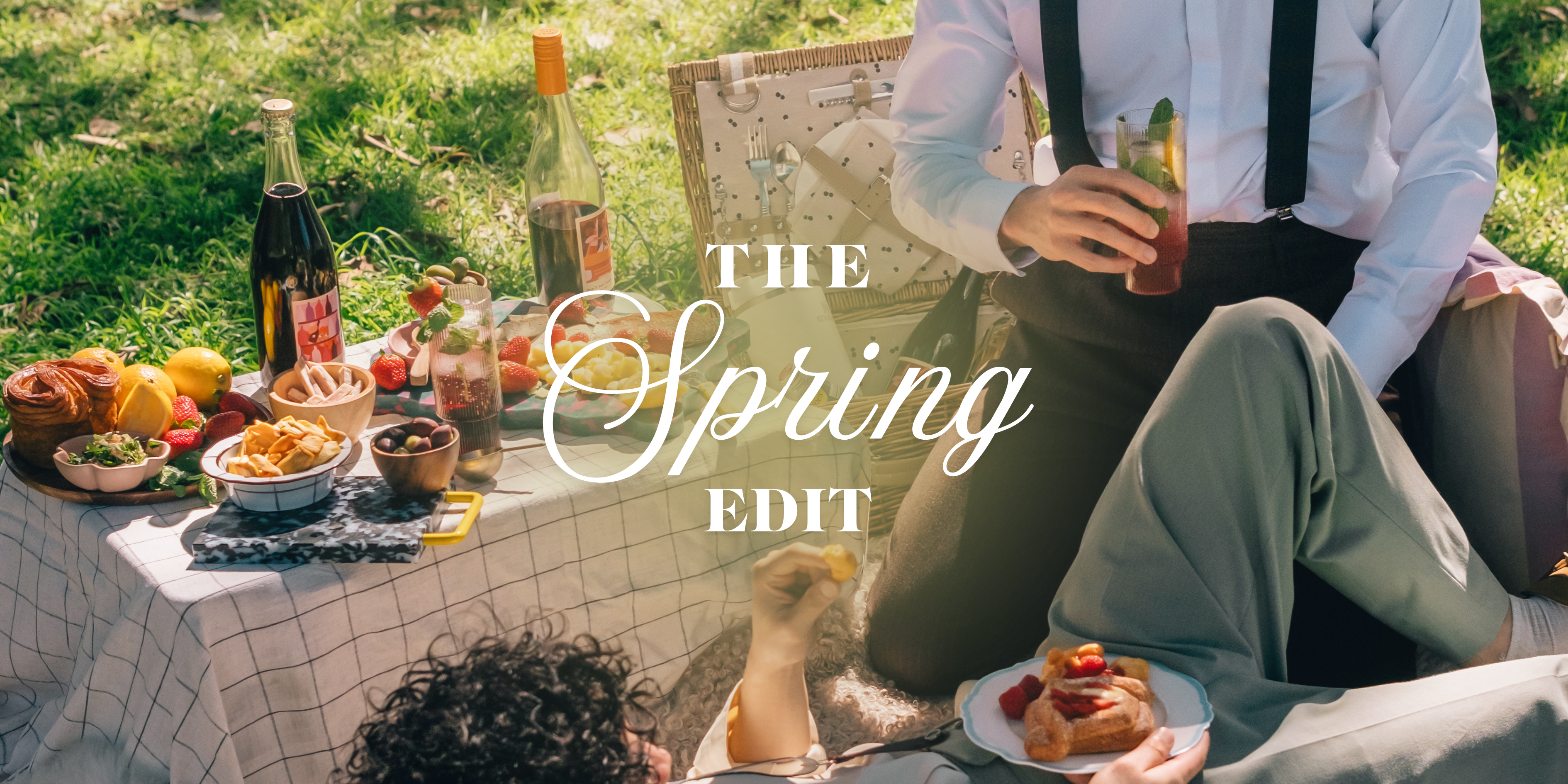 Celebrate the return of spring with timeless accessories made in Sydney by skilled hands. From full-grain vintage leathers to classic dress belts in warm brown tones, and braces in fresh navy florals — our handcrafted pieces are designed to carry you through the season with style. 