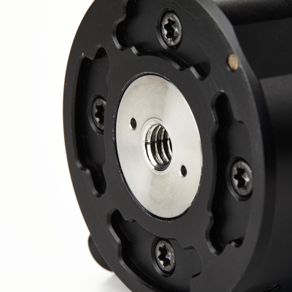 FPB71 Fluid Pan Base Adapter | Benro