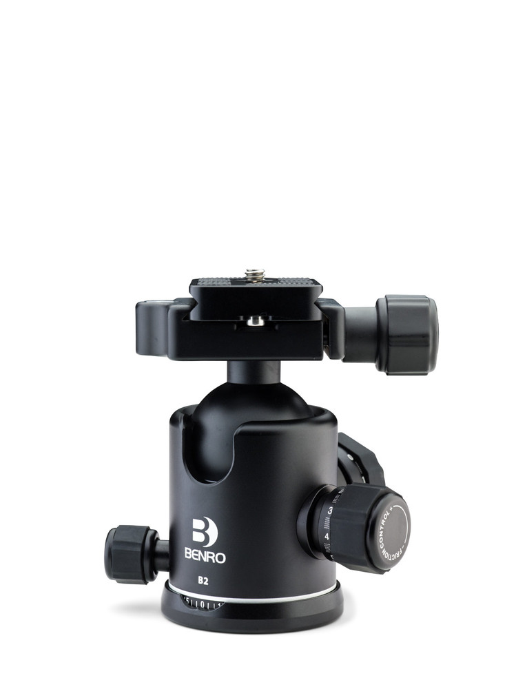 B3 Triple Action Ballhead with PU70 Plate. | Benro
