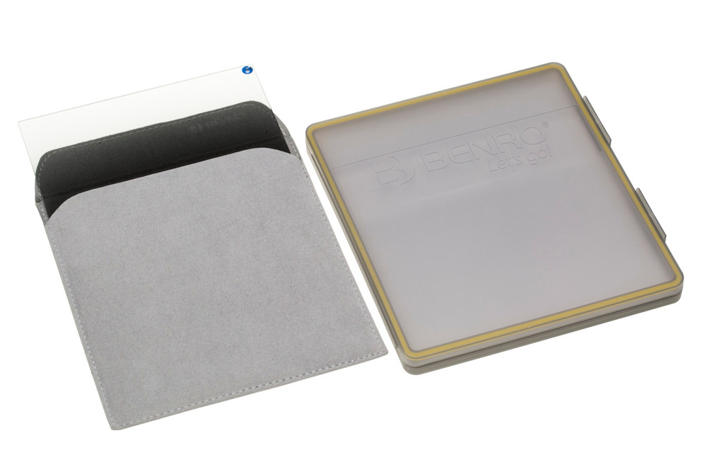 Master 150x170mm 2-stop (GND4 0.6) Reverse Graduated Neutral Density Filter (MAGND4R1517)