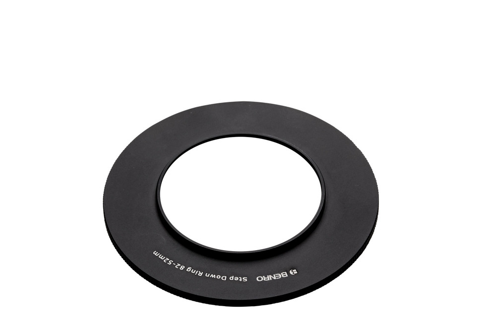 Master Step-Down Ring 82-52mm (DR8252)