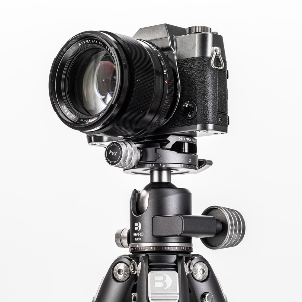 Tortoise Columnless Tripod  #2 Carbon Fiber TTOR24C+GX30 head, 4 sections (Open Box)