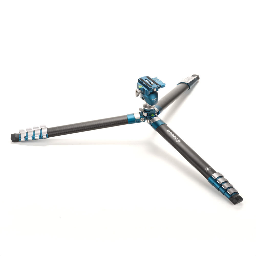 Benro TCBC15 CyanBird Carbon Fiber Tripod with FS30 Head