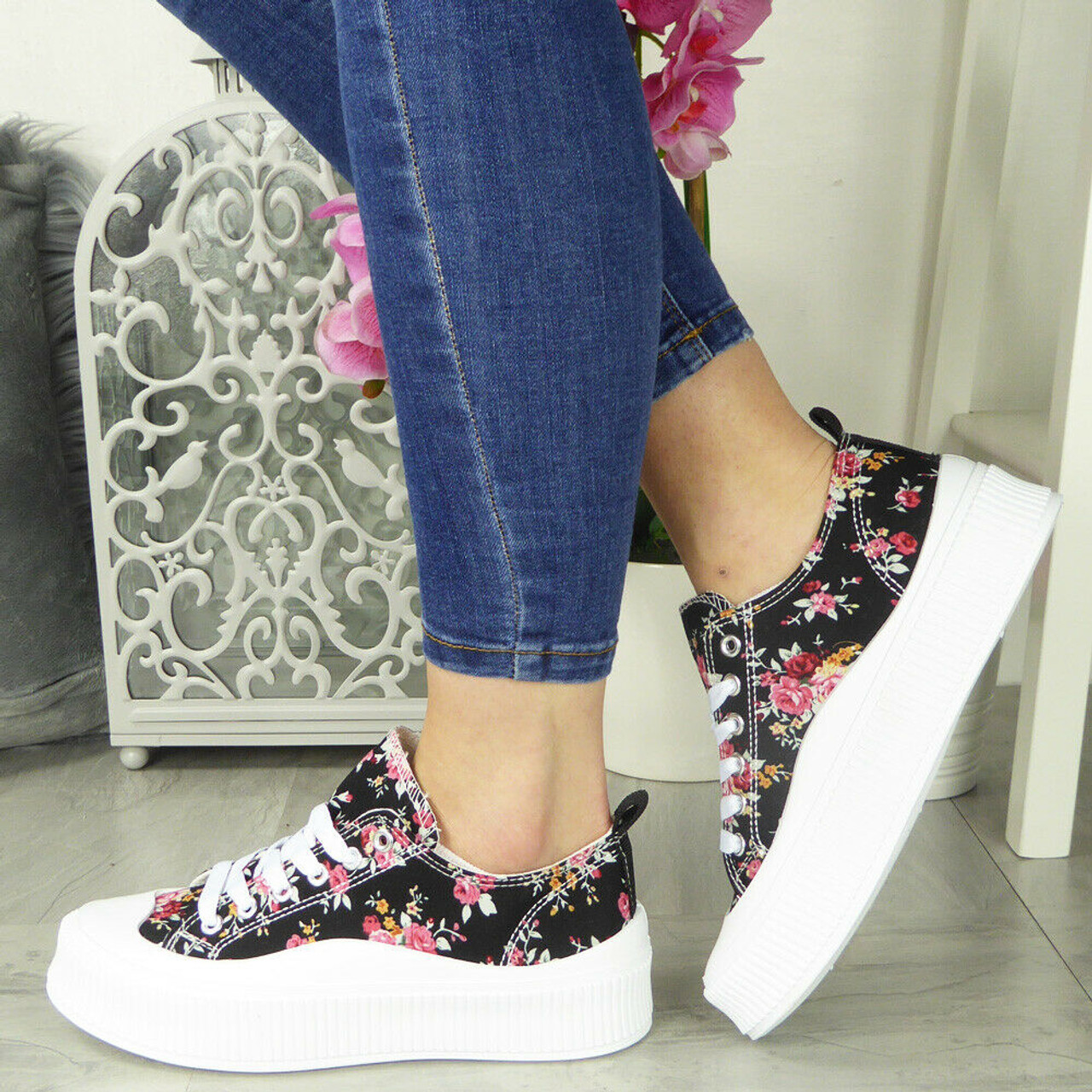 Mallow Floral Print Sneakers – TOMS® India Official Site
