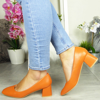 PRETTIZY Orange Court Ponited Heel Casual Shoes