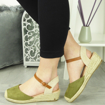 PRINCESS Green Hessian Buckle Closed Toe Sandals