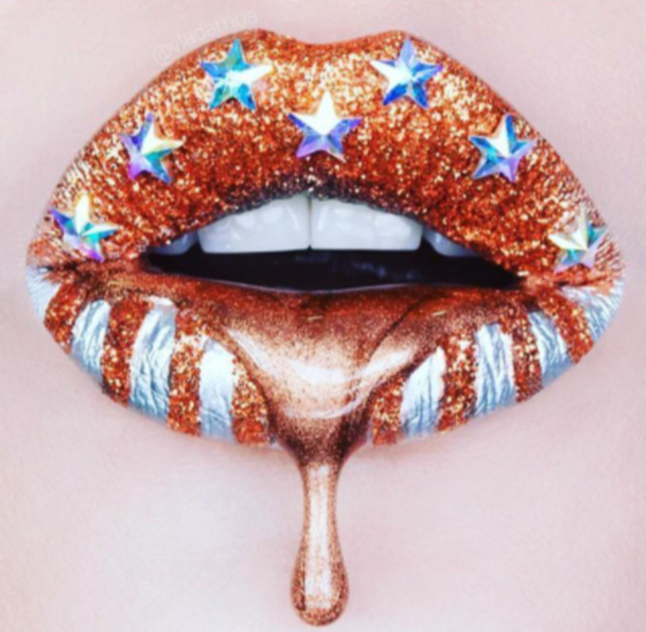 Louis Vuitton Lips - 5D Diamond Painting 