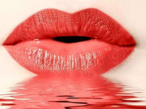 5D Diamond Painting Pink Blowing Lips Kit