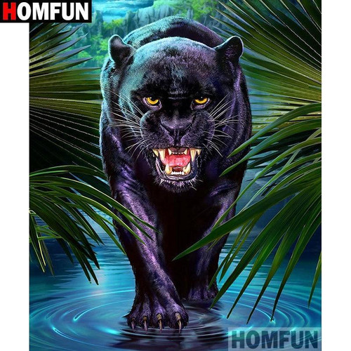 5D Diamond Painting Attacking Black Panther Kit