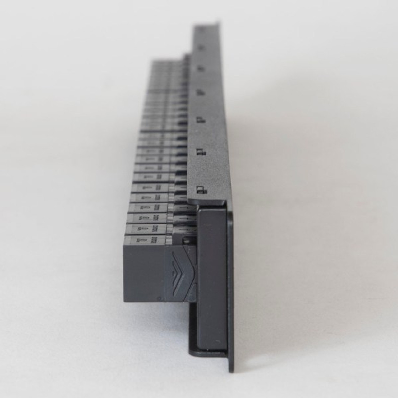 CAT5e Feed-Through Patch Panel with 24 Ports in 1 RMS