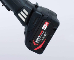 The new cordless technology for the Bristle Blaster®  including the safety switch. It includes the anti-vibrating handle and a new robust fronthead.