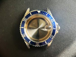 ROLEX Signed 16610 16800 Vintage Style of 40mm Stainless Steel Submariner Watch Case With Flat Sapphire Crystal Blue Click Bezel And 20mm Lugs Have Drilled Through Holes Fit ETA 2824 Or NH35/34 Movement And Dial In 28.0~29.0mm