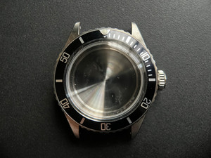 ROLEX Signed 6538 Vintage Style of 39mm Stainless Steel Submariner Watch Case With Acrylic Bubble Crystal Black Friction Bezel And 20mm Lugs Have Drilled Through Holes Fit ETA 2824 Or NH35/36/38 Movement And Dial In 28.0~29.0mm