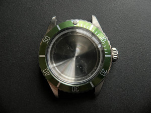 ROLEX Signed 6538 Vintage Style of 39mm Stainless Steel Submariner Watch Case With Acrylic Bubble Crystal Green Friction Bezel And 20mm Lugs Have Drilled Through Holes Fit ETA 2824 Or NH35/36/38 Movement And Dial In 28.0~29.0mm