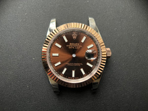 New Style Of 2-tone Rolex 41mm DateJust Watch Set  With Rose Golden Fluted Bezel And Coffee Brown Rose Golden 2-tone Dial Has Golden Luminous Sticks Fit ETA 2824 Movement