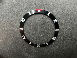 Vintage Style Black Aluminum Bezel Insert With Silver Numbers And Red Triangle Without The Hash Marks For Rolex 40mm Submariner Watch Case Of 6538 Or 6204 5508 5510
