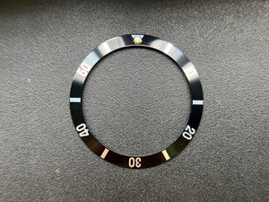 Vintage Style Black Aluminum Bezel Insert With Silver Numbers And Silver Triangle Without The Hash Marks For Rolex 40mm Submariner Watch Case Of 6538 Or 6204 5508 5510