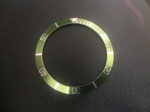 Vintage Style Of Green Aluminum Bezel Insert With Silver Numbers For ROLEX 40mm Submariner Watch Case Of  16800, 16803, 16808, 16610, 16613, 16618
