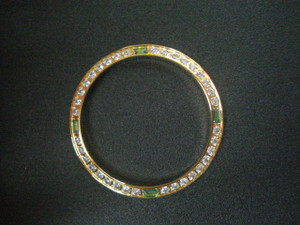 Yellow Golden Bezel With 4 Emerald and 36 White CZ Rhinestones For Mens 36mm ROLEX DATEJUST Or DAY-DATE Watch