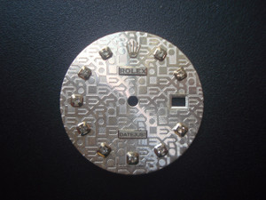 28.5mm Silver Totemic Dial Marked Rolex Symbol With Silver CZ Rhinestones And Date Window Fit DG 2813 Or MIYOTA 8215 Automatic Movement With DWO For Mens Steel DATEJUST Watch