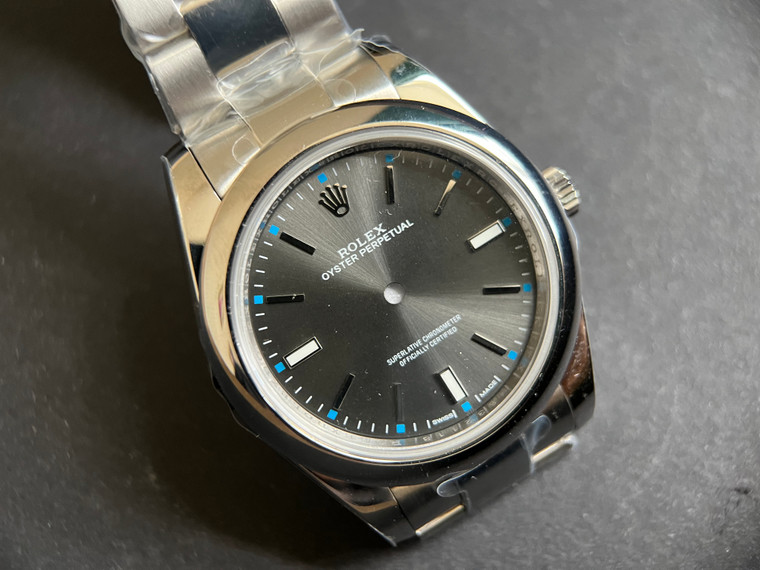 New Style Of 41mm Steel Rolex 114300 Oyster PerPetual Watch Set  With Smooth Bezel And Grey Rhodium Dial Fit ETA 2824 Movement