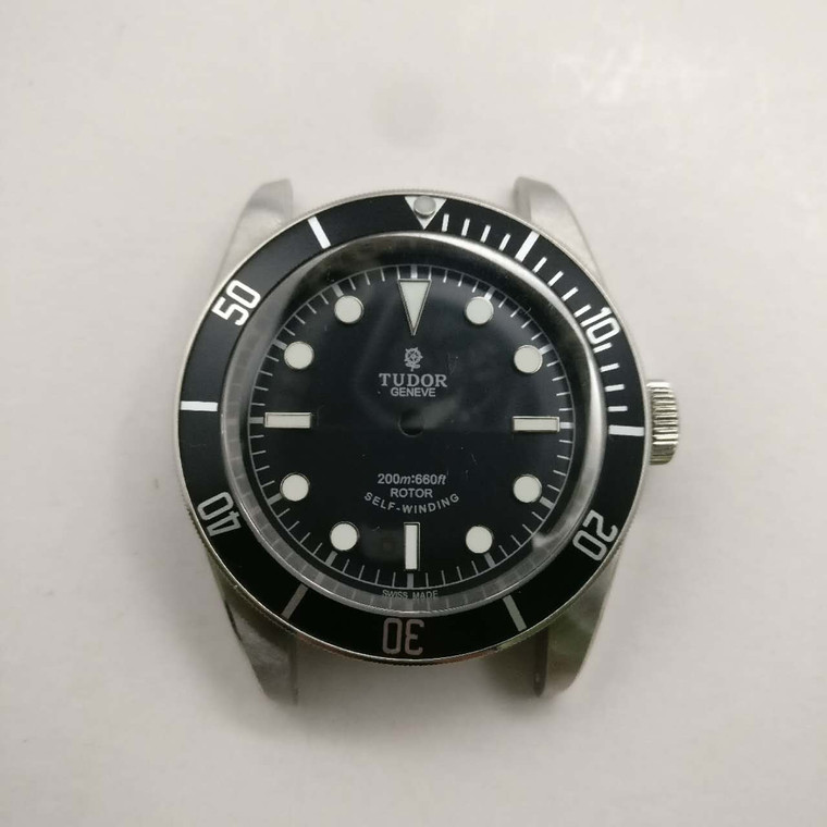 Tudor Heritage Black Bay 79220B Watch Set  With Black Bezel And Dial Marked Shield Or Rose Logo With Super Luminova Without Bracelet Fit ETA 2824 Movement