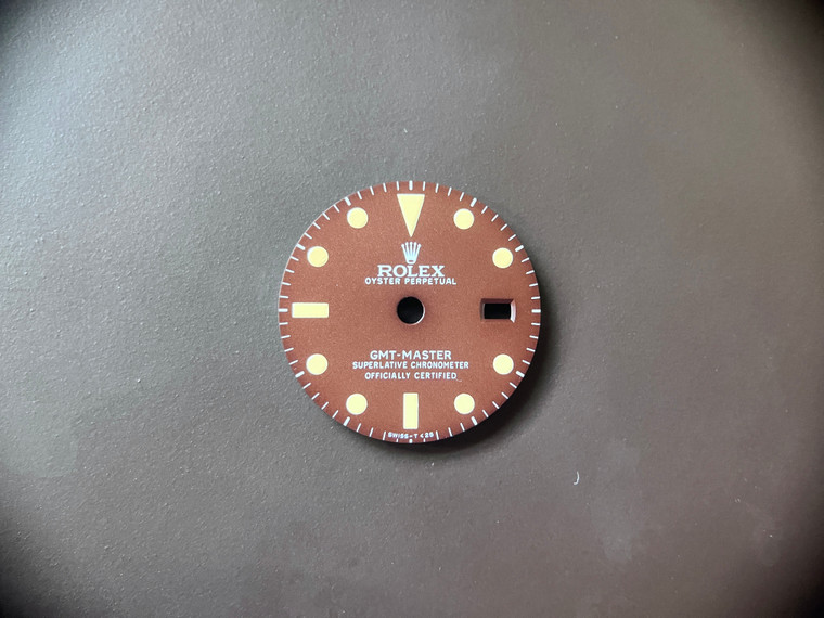 27.3mm 1675 Vintage Style Of Brown Tropical GMT Master Dial With Super Yellow Luminova Marked White Text and Rolex Symbol Fit ETA 2836 Or DG3804B movement With Date Wheel Overlay For 4 Hands